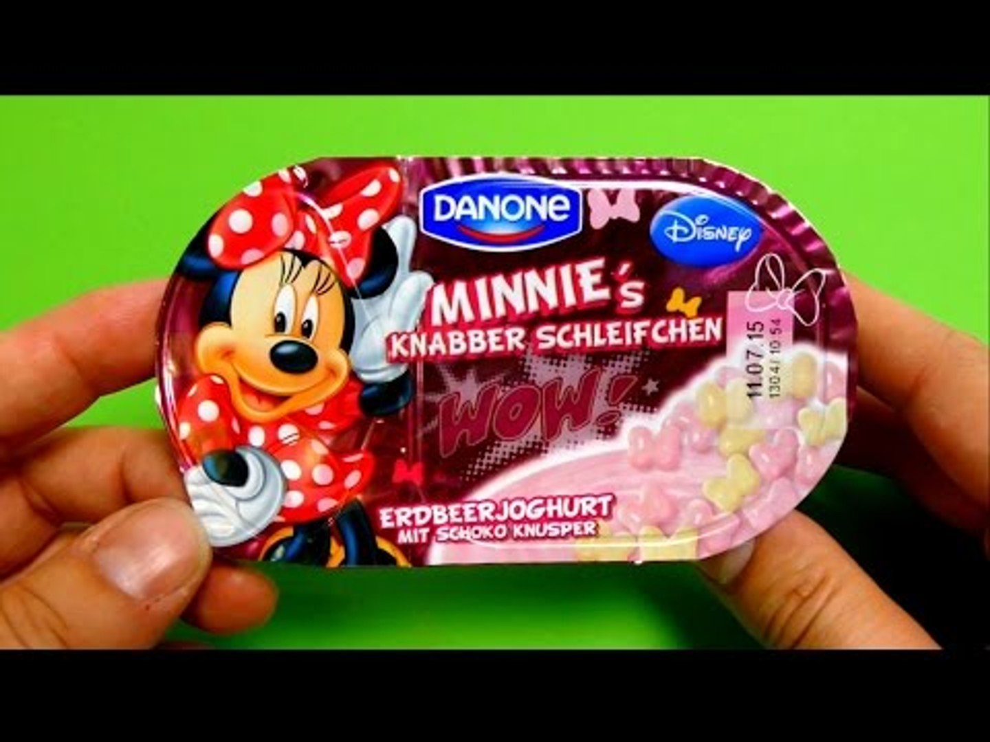 ⁣Minnie Mouse Strawberry Yogurt with Chocolate Ribbon