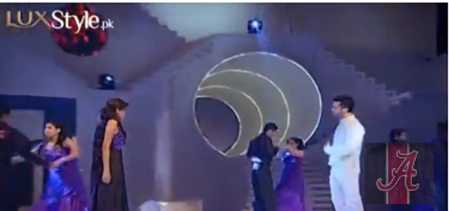 Atif Aslam Performs at 12th Lux Style Awards  => Must Watch