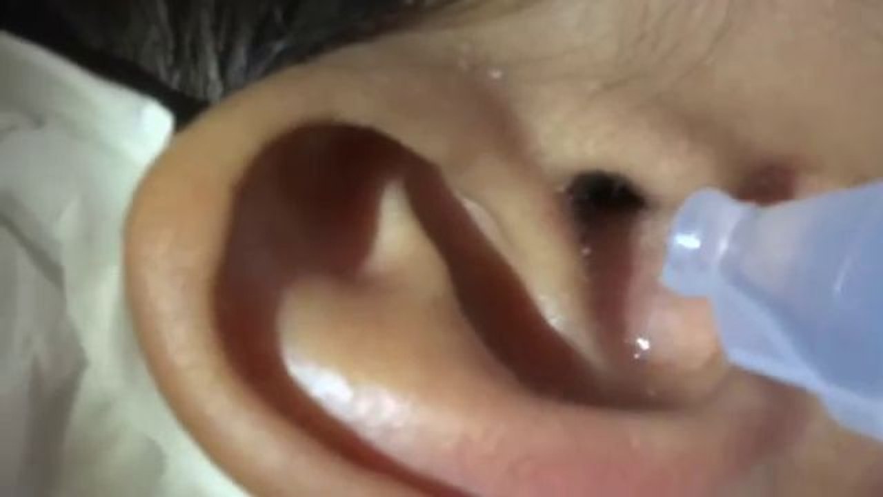 Comment bien se laver les oreilles