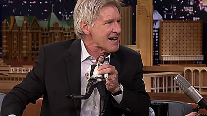 Harrison Ford détruit une poupée Han Solo