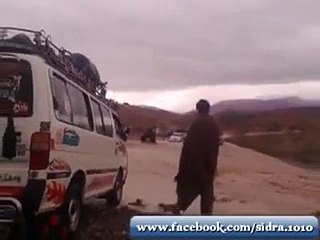 Dekhin Kis Tarhan Say Ya Sub Pani Main Doob Gaye