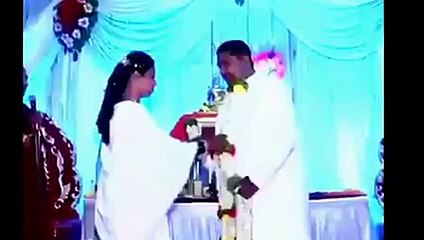 New 2016 Indian funny wedding - over excited groom - dulha dance - funny jaimala india