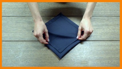 Çam Ağacı Şeklinde Peçete Katlama