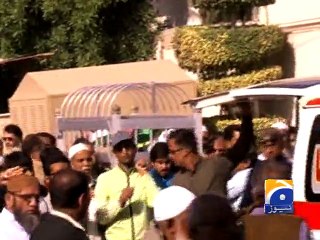 Renowned actor Kamal Ahmed Rizvi laid to rest in Karachi