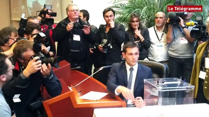 Rennes. Conseil régional : Le Drian réélu sans surprise (Le Télégramme)