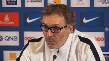 FOOTBALL : Ligue 1 : PSG - Blanc aimerait un stade "plus bruyant"