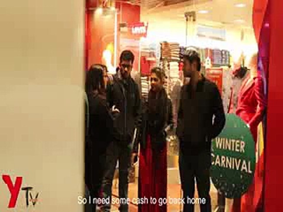 Girl_-_Can_You_Help_Me_-_I_Have_No_Money(videomasti.com)