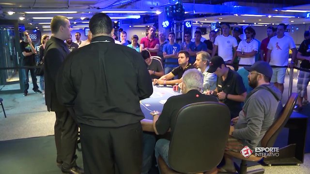 Palco de grandes duelos no futebol, Mineirão recebe campeonato de Poquêr