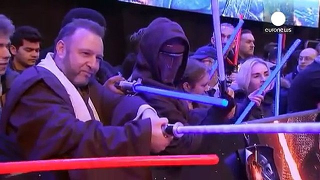 В Лондоне состоялась премьера Звездных войн с участием актеров саги