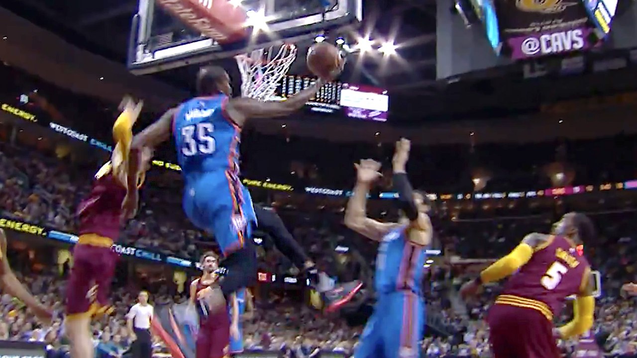 Kevin Durant Recreates Dr. J’s Famous Reverse Layup