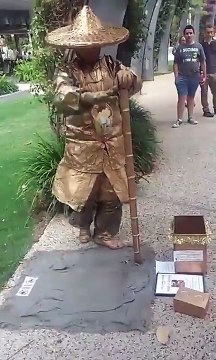 See this man's astonishing stunt