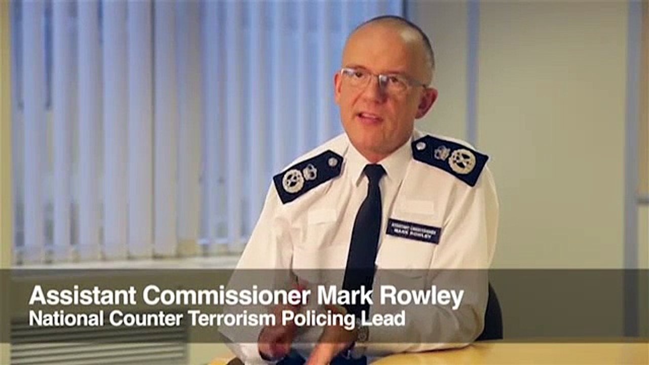 UK terror attack  Police tell public what to do in case of Paris-style shooting -660143-1