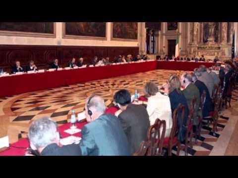 Report TV - Drejtësia, Venecia : Llalla të mbarojë mandatin, jo ndërprerje