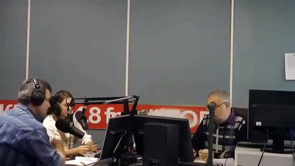 Михаил Хазин вызвал на спор дальнобойщика!