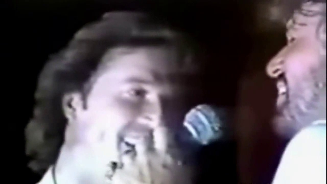 Andy Gibb and Barry Gibb - White Christmas