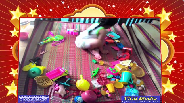 VKidStudio tập 28 - Bé Sunny ngồi chơi đồ chơi trẻ em nấu bếp l Children's play kitchen toys