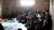 معاناة النازحين السوريين جراء القصف المتواصل