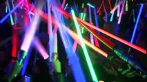 Star Wars fans in lightsaber battle record attempt
