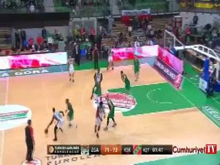 Avrupa Karşıyakalı Carter'ın orta sahadan attığı basketi konuşuyor