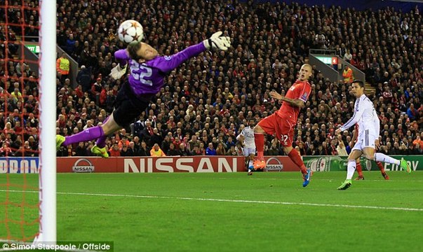 James Rodriguez ● 10 Paranormal Goals Cristiano Ronaldo Vs Zlatan Ibrahimovic ● Ultimate Long Shot Goals Battle HD