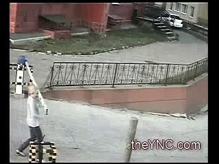 New 2016 Funny Things - Funny Videos - Worlds Dumbest Couple taken out by the Same Media Divider in the Stree