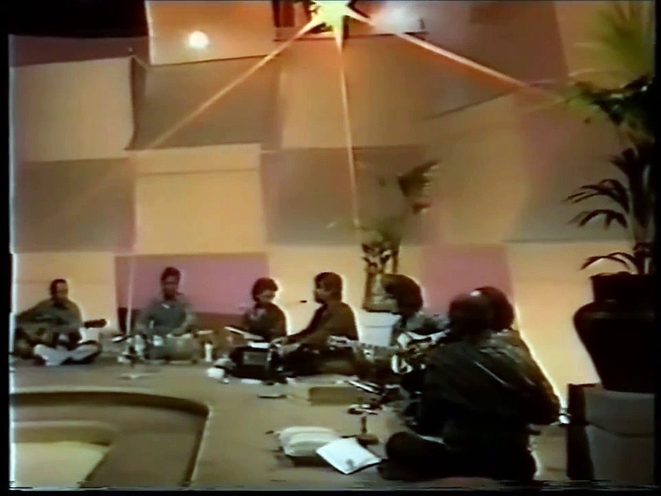 Kal Chaudhvin Ki Raat Thi Shab Bhar Raha ¦ Jagjit Singh