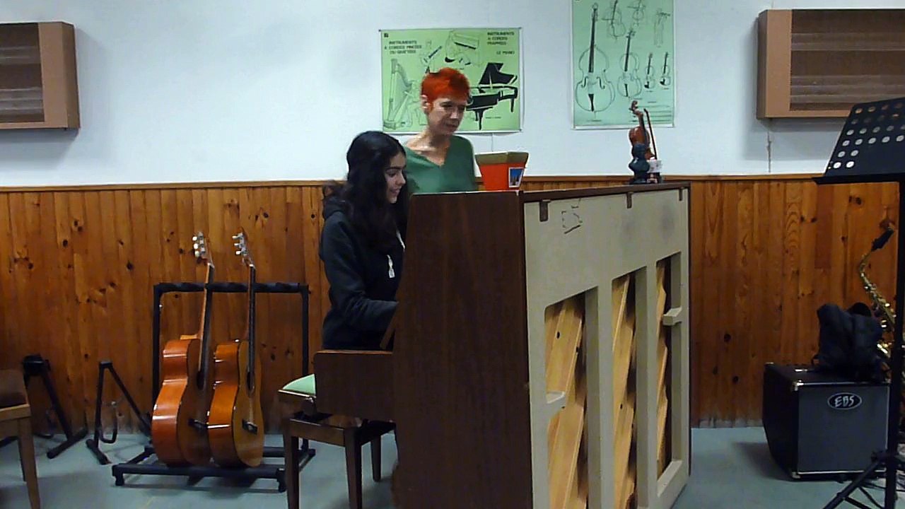 Les feuilles mortes - Marion au piano