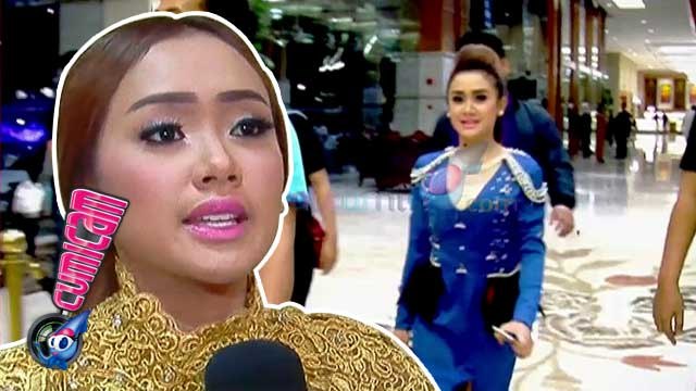 Lagi, Cita Citata Jatuh Cinta ke Pelukan Pengusaha - Cumicam 20 Desember 2015