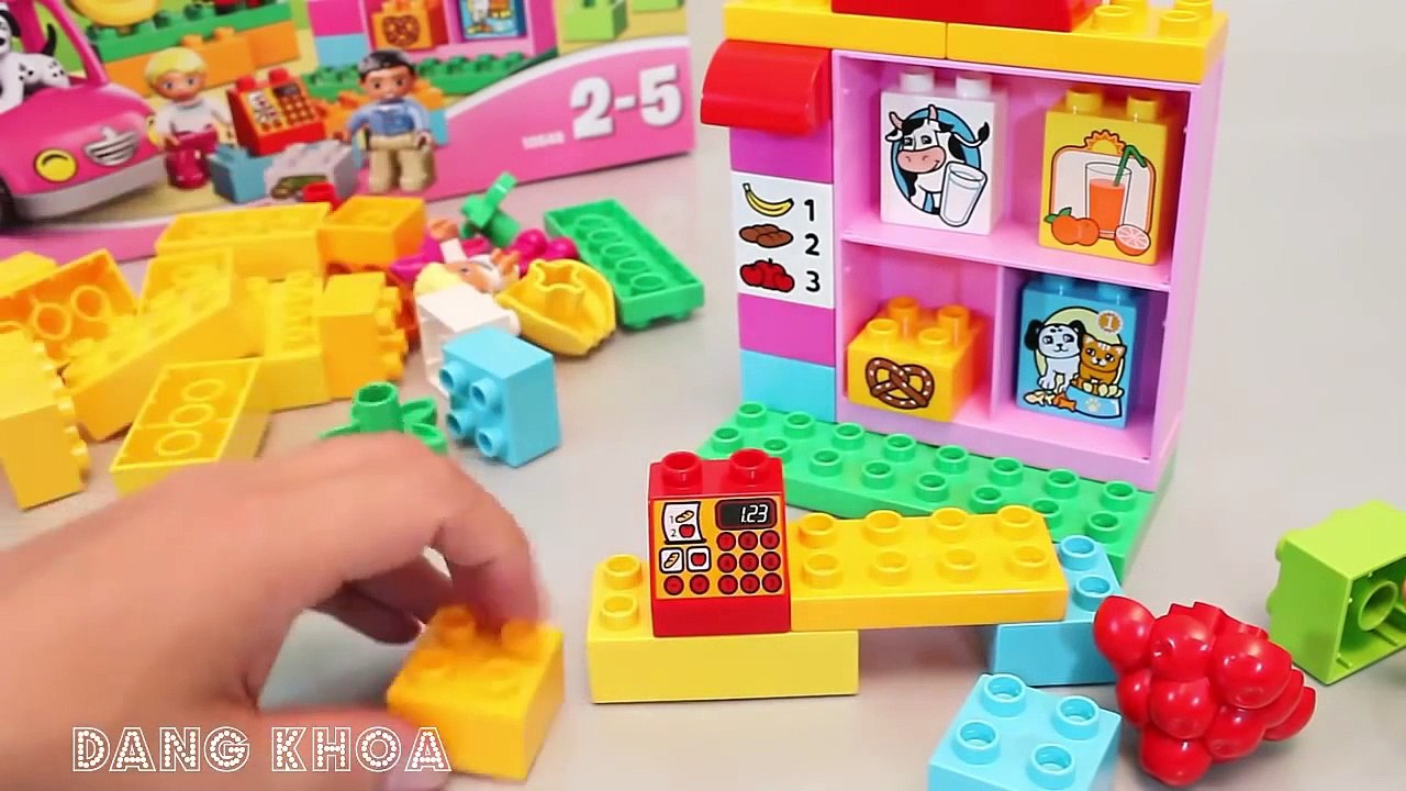Trò chơi xếp hình bằng đồ chơi LEGO có ô tô búp bê cho bé thỏa sức sáng tạo