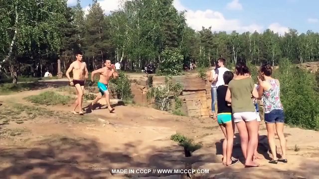 Санёк, ты живой. АХААХ))) БЕДНЫЙ ПАРЕНЕК