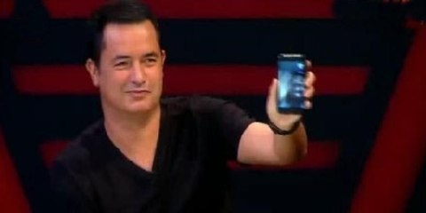 Arda Turan O Ses Türkiye'ye bağladı, stüdyo coştu