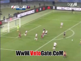 حارس ريفر بليت يتصدى لهدف امام ميسى