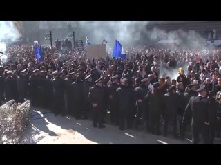 Report TV - Të rinjtë e PD-së në protestën e fundvitit