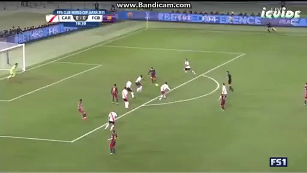 Leo Messi Incredible miss FC Barcelona vs River Plate 20/12/2015
