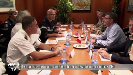 Le chef du Pentagone visite le porte-avions Charles de Gaulle
