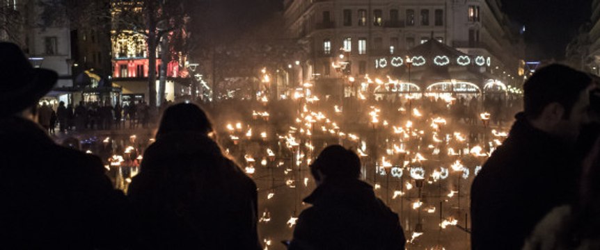 7artDaily, Regards Croisés