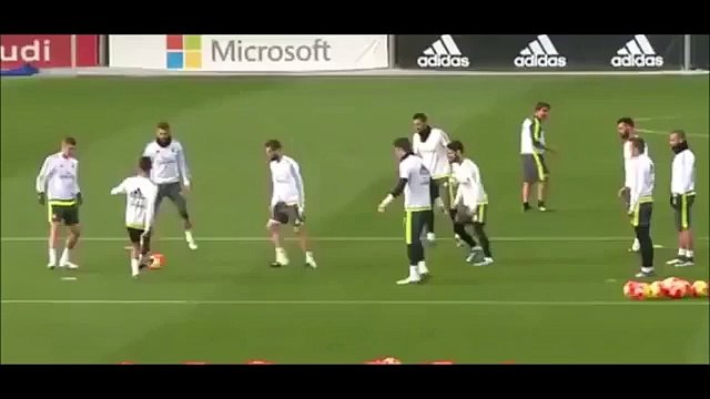 Toni Kroos Incredible Nutmeg In Real Madrid Training