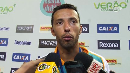 Mesmo querendo jogar Libertadores, Nenê diz que fica no Vasco