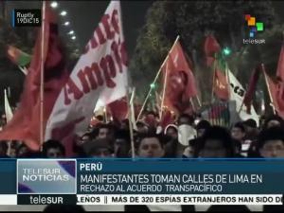 Perú: miles marchan contra el TPP
