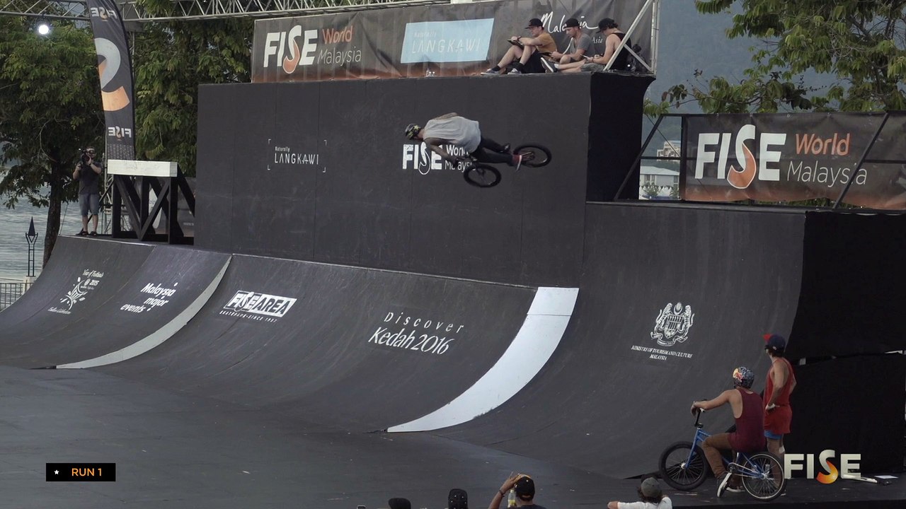 Logan Martin - 1st Final BMX Park - FISE World Malaysia 2015