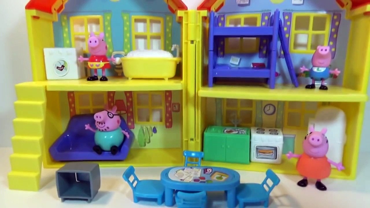 Playdoh Peppa Pig' Peek 'n Surprise Playhouse Playset and Play Doh Muddy Puddles Toys
