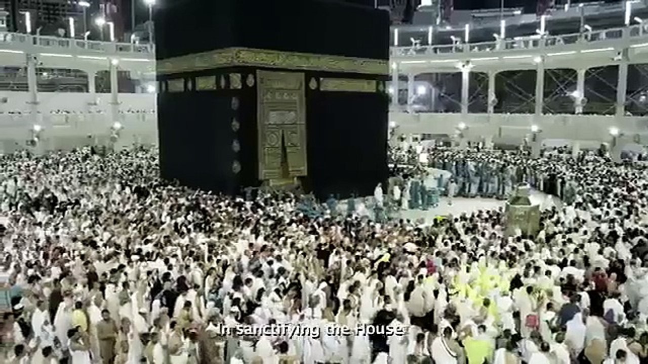 Cleaning The Holy Kabbah