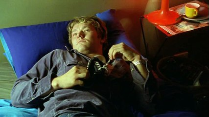The Secret Life of Us - S1 E18