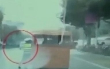 В сети набирает популярность ролик необычной погони в Китае