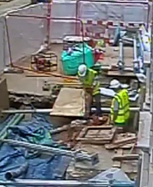 Percer un câble électrique de 11 000 volts