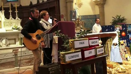 Célébration de Noel pour les enfants de l'École St Christophe