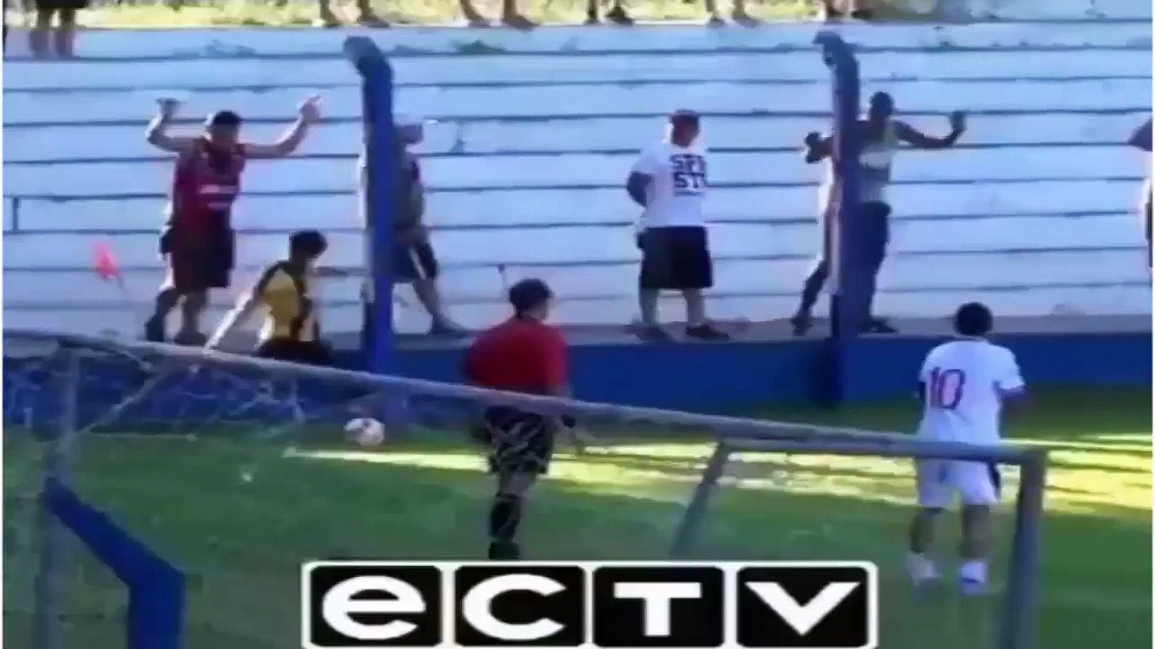 Kaleciden Beklenmedik Depar ve Gol Sanki Bir Messi