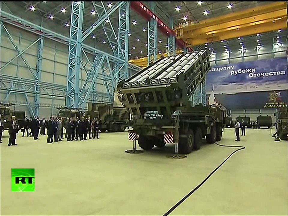 Vladimir Putin inspects new S 300 Air Defense UPGRADE