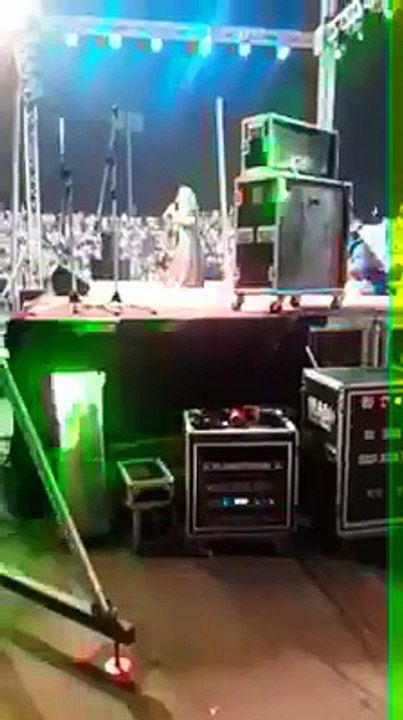 ( Afshan Zaiby ) My new pashto song..what an awesome and energetic crowd I enjoyed a lot...thanks a lot for such an amazing response