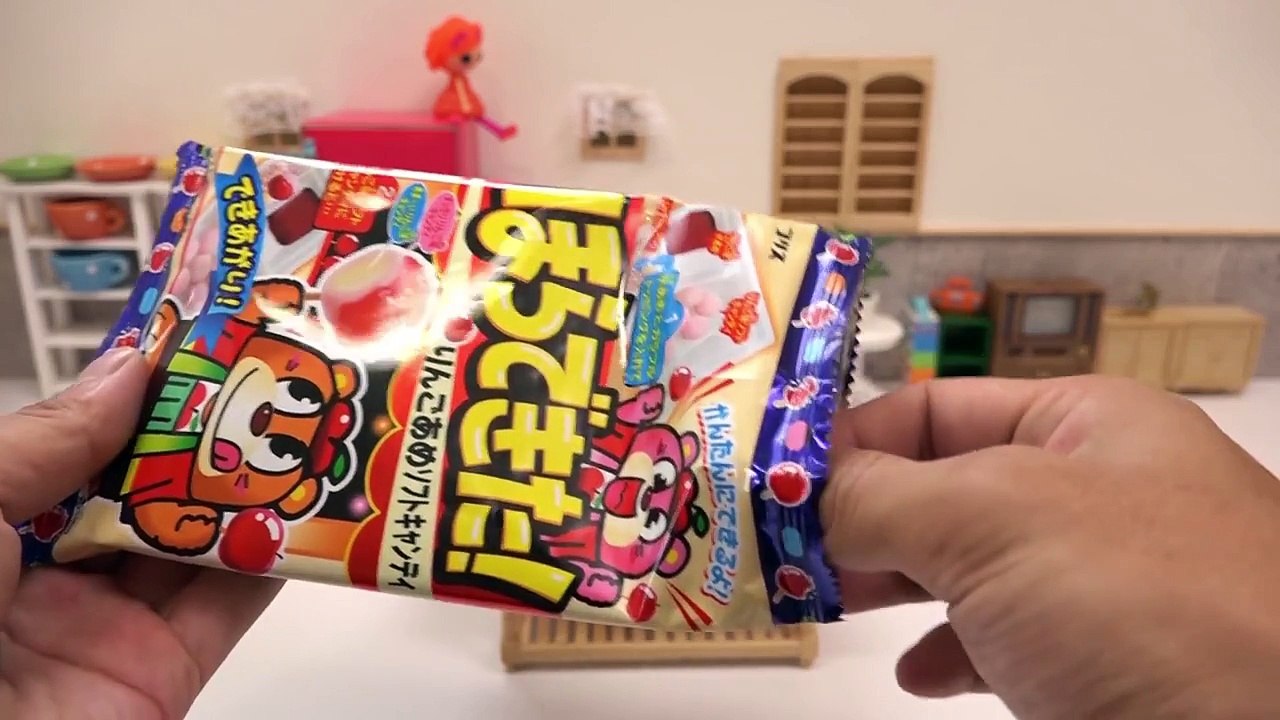 コリス ほらできたりんごあめソフトキャンディとアンパンマンおもちゃ Super sweet snack time